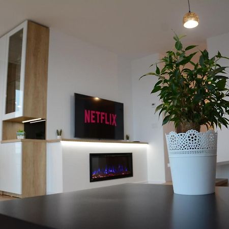 Luxury Panorama Apartament,Coresi Брашов Екстер'єр фото