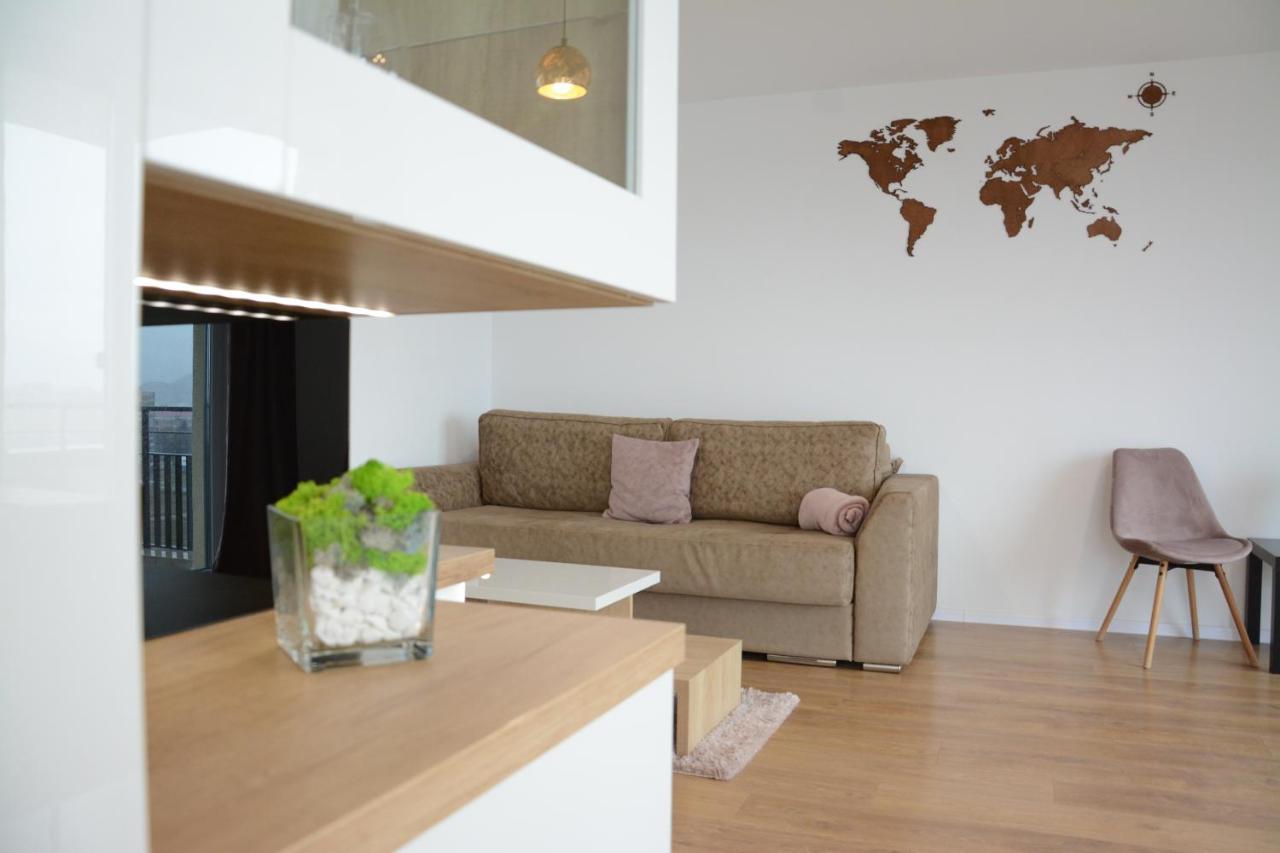 Luxury Panorama Apartament,Coresi Брашов Екстер'єр фото
